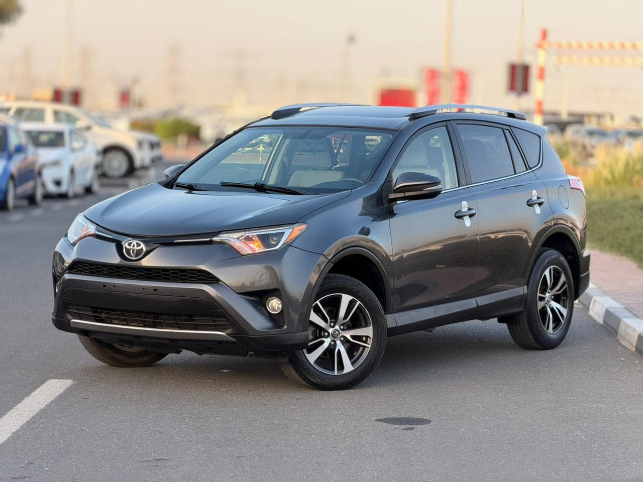 TOYOTA RAV4 XLE | Toyota RAV4 XLE - SUV Fiable et Confortable